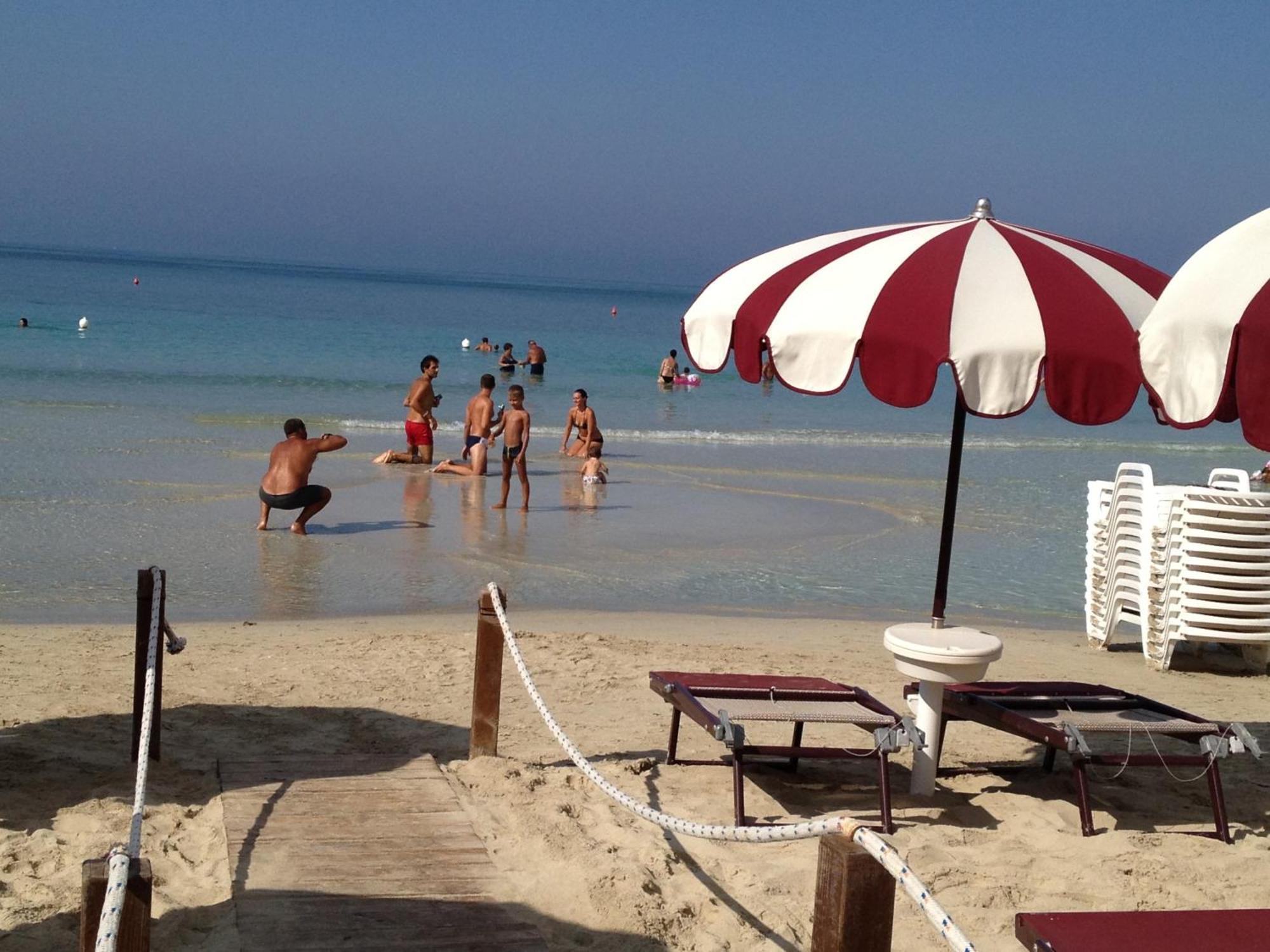 Conchiglia Azzurra Resort & Beach Порто Чезарео Екстериор снимка